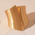 Bransoletka Sculpted Wave Gold Mat – zdjęcie 6