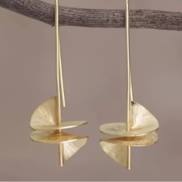 kolczyki_aurora_shell_gold_sara_baranska_01