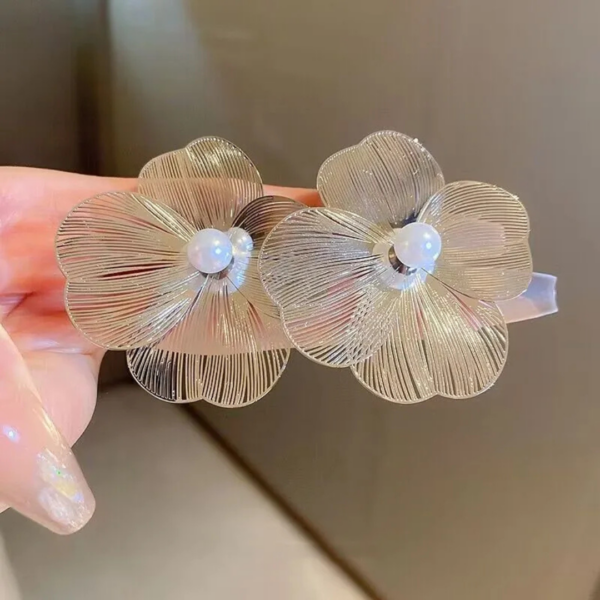 kolczyki_floria_pearl_silver_sara_baranska_02