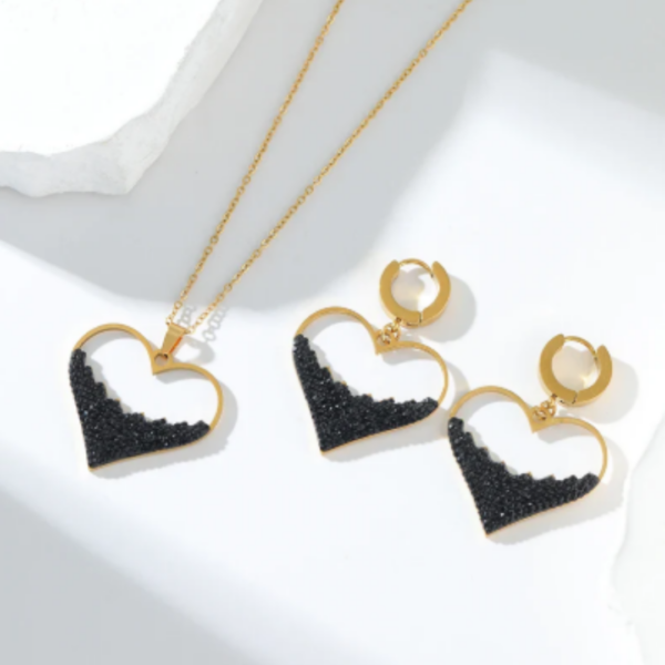 komplet_black_heart_sara_baranska_02