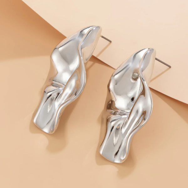 kolczyki_aurea_wave_silver_sara_baranska_01