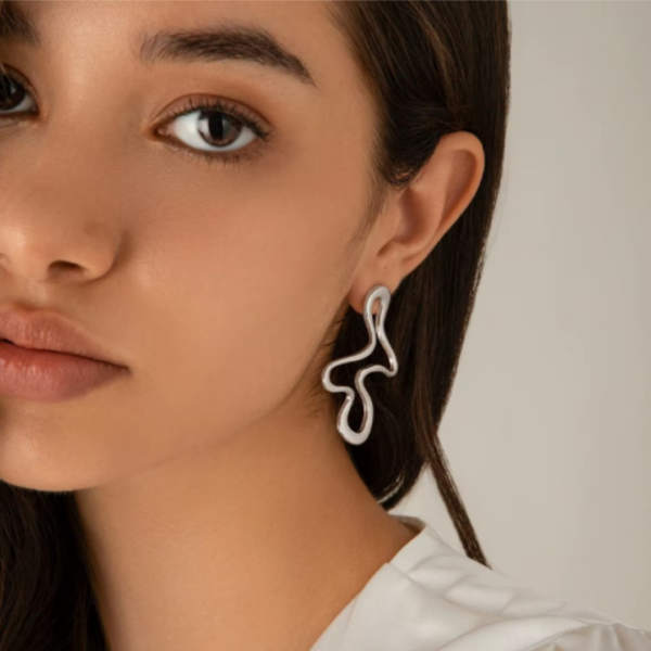 kolczyki_fluida_silver_sara_baranska_03