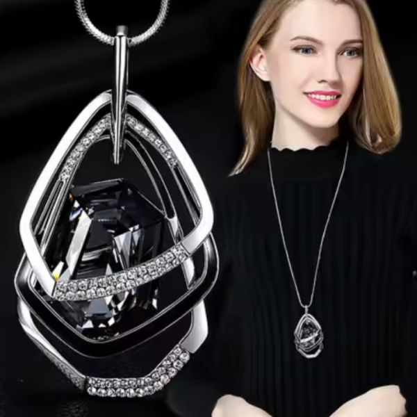 kolie_noir_luxe_imperial_sara_baranska_01