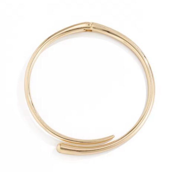 komplet_bizuterii_3_czesci_golden_essence_luxury_minimal_set_orvella1.jpg komplet_bizuterii_3_czesci_golden_essence_luxury_minimal_set_orvella1.jpg