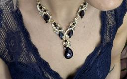 crystal_elegance_luxury_jewelry_set_orvella
