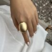 aurelia_matte_gold_pierscionek_oval_statement_sara_baranska_ovella1