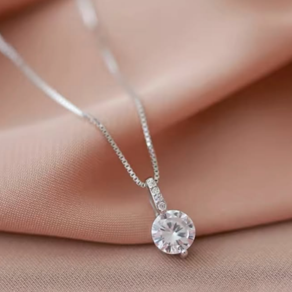 kolie_liquid_oval_silver_sara_baranska_07