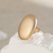 aureliaa_mattea_gold_pierscionek_oval_statement_orvella