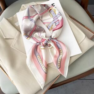 Apaszka Blush Prestige jeździecki motyw 70x70