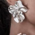 Kolczyki stal szlachetna aurora petal silver mini – zdjęcie 2