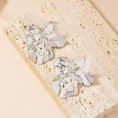 Kolczyki stal szlachetna aurora petal silver mini – zdjęcie 3