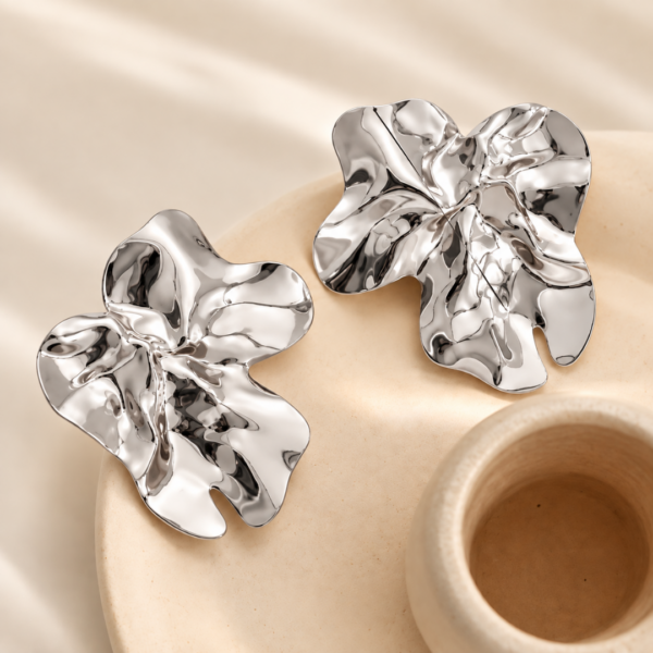 Kolczyki stal szlachetna aurora petal silver mini – zdjęcie 6