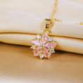 kolie_blush_flower_crystal_sara_baranska_03