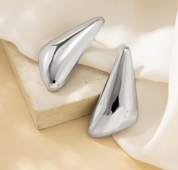 aurea_flow_silver_sara_baranska_orvella aurea_flow_silver_sara_baranska_orvella
