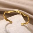 golden_wave_zlota_bransoletka_sara_baranska_orvella2