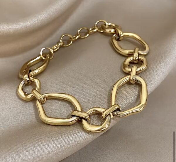 golden_wave_zlota_bransoletka_ogniwa_sara_baranska_orvella1