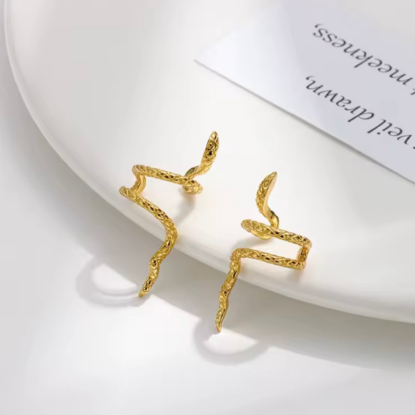 serpentia_gold_zlota_nausznica_waz_sara_baranska_orvella