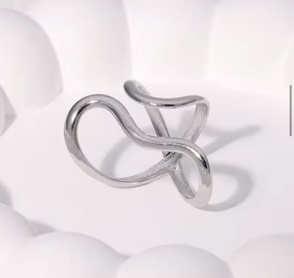 nfinity_flow_silver_pierscionek_sara_baranska_orvella3 nfinity_flow_silver_pierscionek_sara_baranska_orvella3