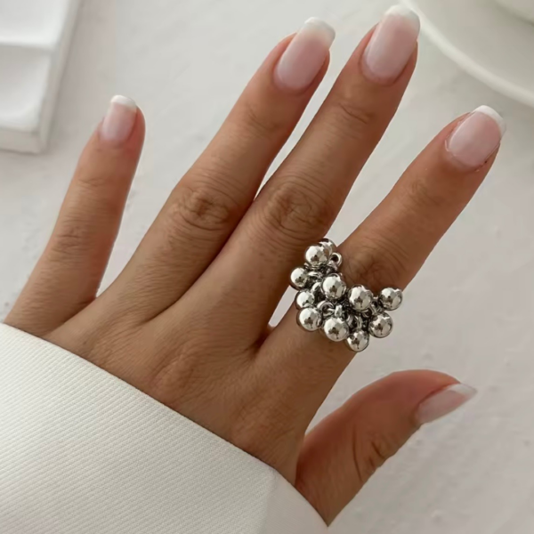 aurelis_orbea_silver_srebrny_pierscionek_orvella_sara_baranska1 aurelis_orbea_silver_srebrny_pierscionek_orvella_sara_baranska1