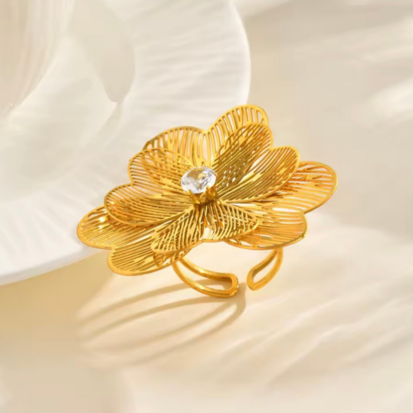 florea_celeste_gold_18k_pierscionek_kwiat_orvella_sara_baranska1