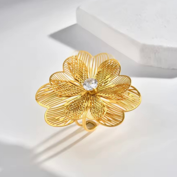 florea_celeste_gold_18k_pierscionek_kwiat_orvella_sara_baranska4