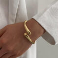 Złota bransoletka Velora Wave Aurea. – zdjęcie 5