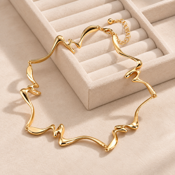 komplet_naszyjnik_bransoleta_velora_wave_gold_14k_zloto_orvella3 Komplet biżuterii Velora Wave gold Rzeźbiarski pokryty 14K złotem – zdjęcie 4