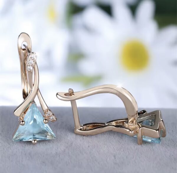 Kolczyki CELESTIA AZURE GOLD 18K ze stali chirurgicznej z błękitnym kryształem – zdjęcie 5