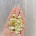 Kolczyki FLORA CASCADE GOLD – pozłacana stal chirurgiczna – zdjęcie 4
