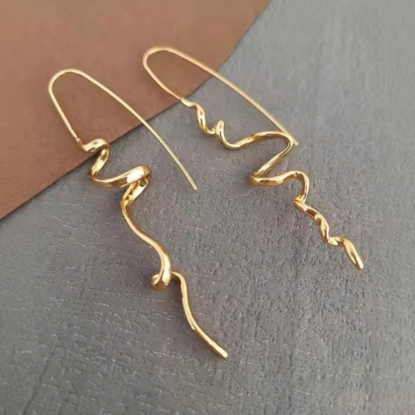 Kolczyki Lunara Wave gold stal szlachetna pozłacana 18K złotem – zdjęcie 2